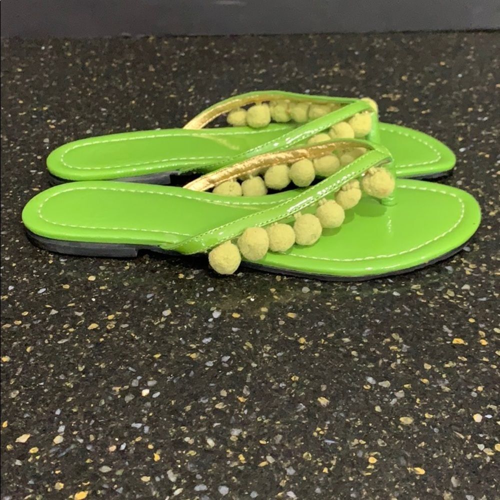 Tory Burch RARE Tennis Ball 🎾 Pom Pom Flip Flops - Picture 4 of 8